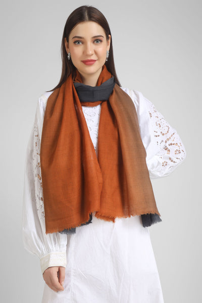 PASHMINA STOLES -Designer stoles from kepra, a renowned Pashmina shawl cooperative society in Kashmir, India, are an exquisite range of handcrafted pieces.