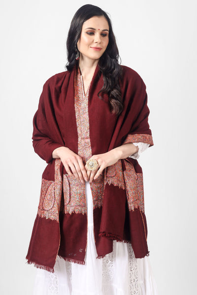 pashmina paladar is a shawl design having embroidery on the two sides of the shawl is known as paladar shawl 