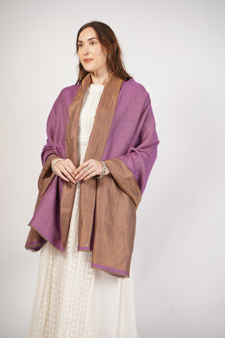 Zari Golden and Mauve Pashmina Reversible Shawl online – Contemporary Artistry & Luxury
| pashmina shawls online | authentic Kashmiri pashmina shawl online | pure pashmina shawl online | original GI certified pashmina shawl online | luxury men's pashmina shawl online from Kashmir | where to buy online pure pashmina in India
| GI Tag Certified - Government-verified authentic Kashmiri Pashmina
| G20 Official Partner - Selected by India for G20 Summit gifting
| Handicraft Registered - Official recognition of traditional craftsmanship
| Certificate of Authenticity - Every purchase includes GI certification Zari Golden and Mauve Pashmina Reversible Shawl online – Contemporary Artistry & Luxury
| pashmina shawls online | authentic Kashmiri pashmina shawl online | pure pashmina shawl online | original GI certified pashmina shawl online | luxury men's pashmina shawl online from Kashmir | where to buy online pure pashmina in India
| GI Tag Certified - Government-verified authentic Kashmiri Pashmina
| G20 Official Partner - Selected by India for G20 Summit gifting
| Handicraft Registered - Official recognition of traditional craftsmanship
| Certificate of Authenticity - Every purchase includes GI certification
