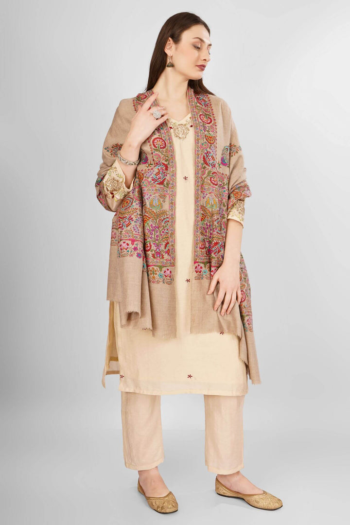 "Pashmina | Authentic GI Pashmina Shawl | Handmade Pashmina Shawls Online from Kashmir, India | Luxury Kani Shawls and Pure Kashmiri Shawls for Sale"
 "Pashmina | Authentic GI Pashmina Shawl | Handmade Pashmina Shawls Online from Kashmir, India | Luxury Kani Shawls and Pure Kashmiri Shawls for Sale"