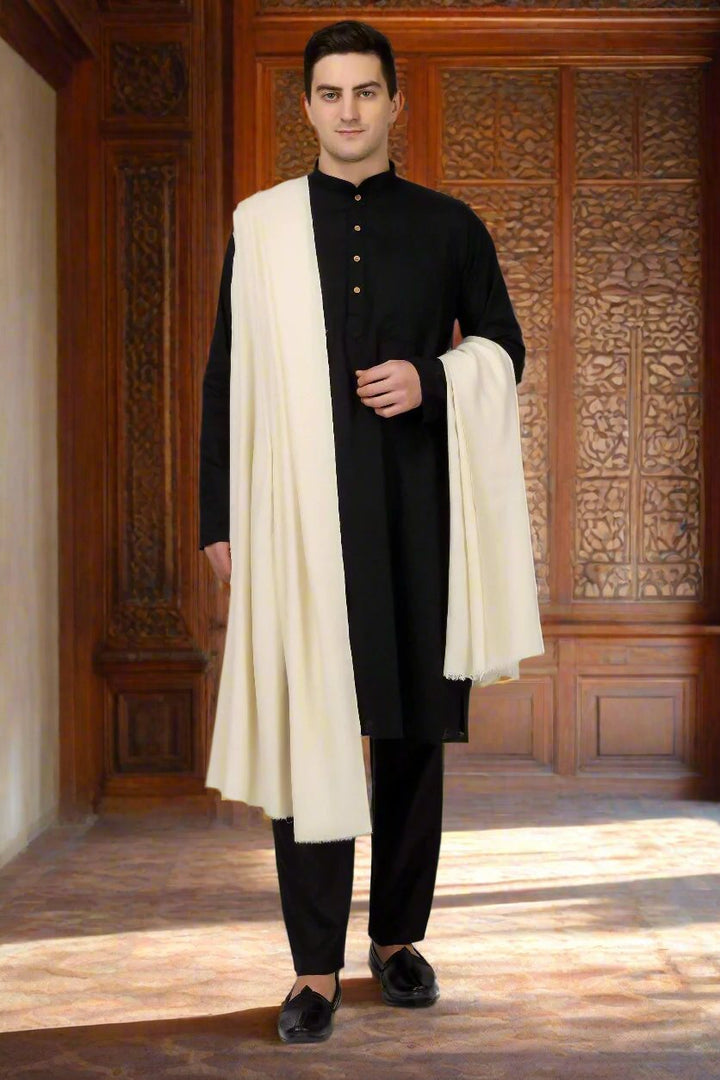 This Pashmina white mens shawl.  It is crafted by the most talented Kashmiri Artisans with extreme skill and expertise. The skills represent the true craftsmanship of these Kashmiri Artisans.  This Pashmina white mens shawl.  It is crafted by the most talented Kashmiri Artisans with extreme skill and expertise. The skills represent the true craftsmanship of these Kashmiri Artisans.