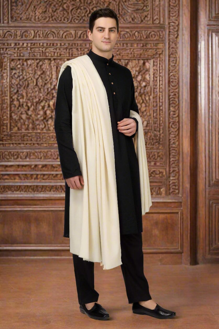 This Pashmina white mens shawl.  It is crafted by the most talented Kashmiri Artisans with extreme skill and expertise. The skills represent the true craftsmanship of these Kashmiri Artisans.  This Pashmina white mens shawl.  It is crafted by the most talented Kashmiri Artisans with extreme skill and expertise. The skills represent the true craftsmanship of these Kashmiri Artisans.