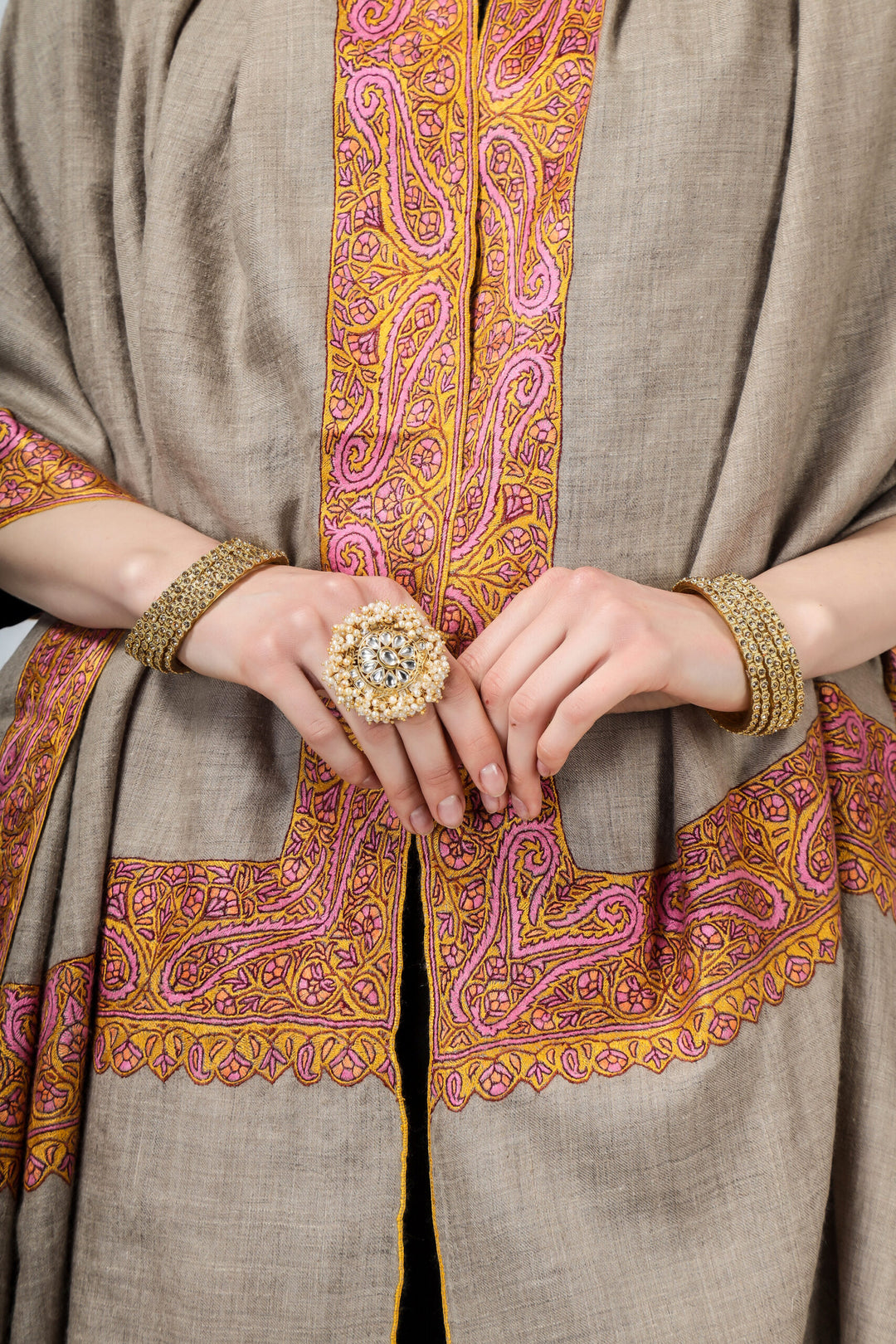 "Pashmina | GI Certified Pashmina Shawls Online | Explore Kashmiri Pashmina, Handmade Kani Wraps, and Luxurious Pure Cashmere Shawls from India"