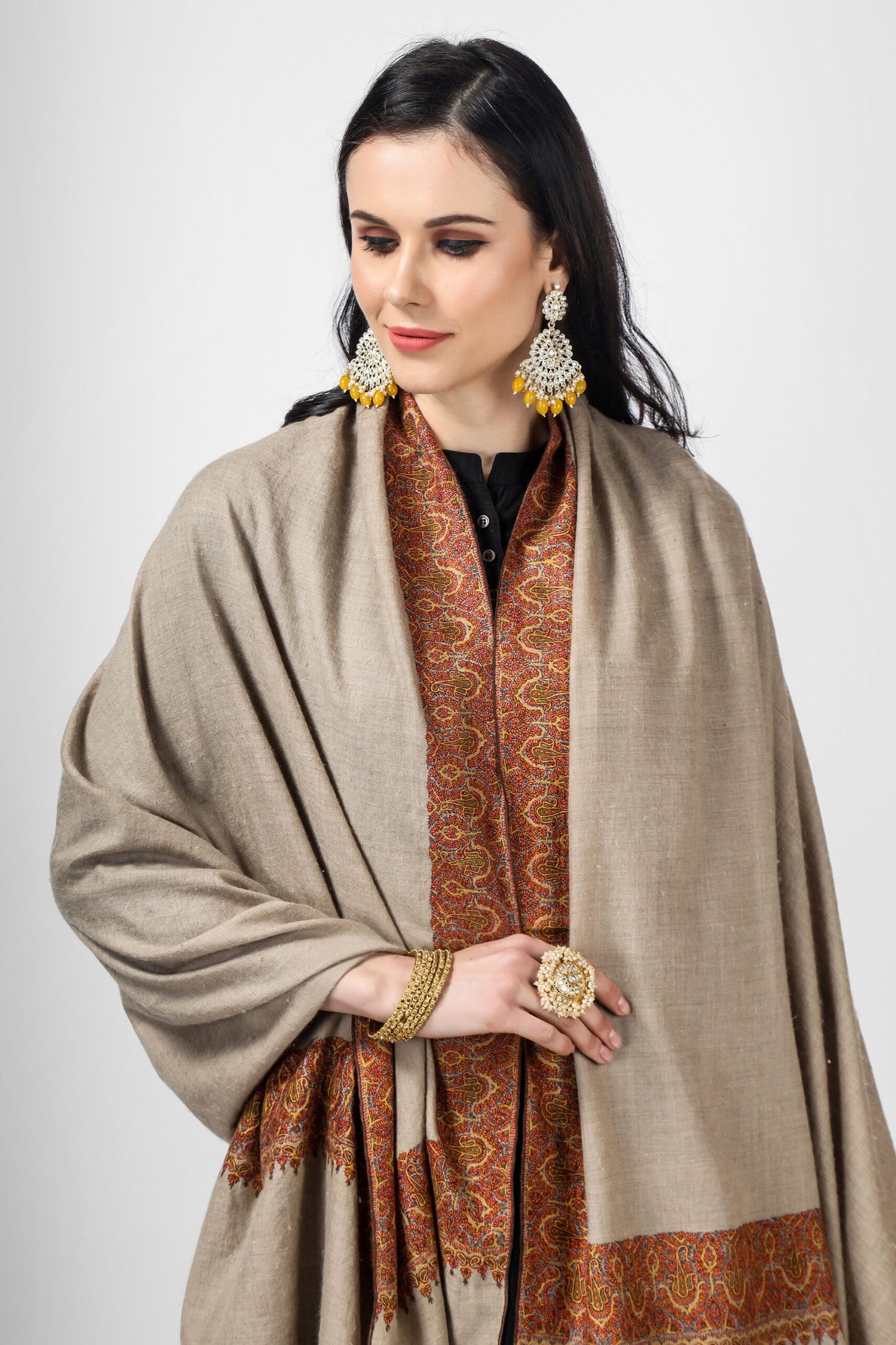 Natural kalaan aksi Pashmina border sozni shawl