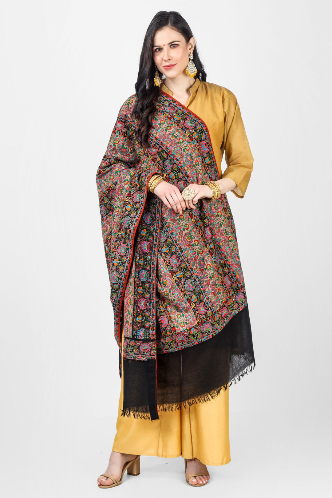 KASHMIRI SHAWL ONLINE  -Black stripped Pashmina shawl with natural and black borders with its minute detailing, intricacies, and finesse.
