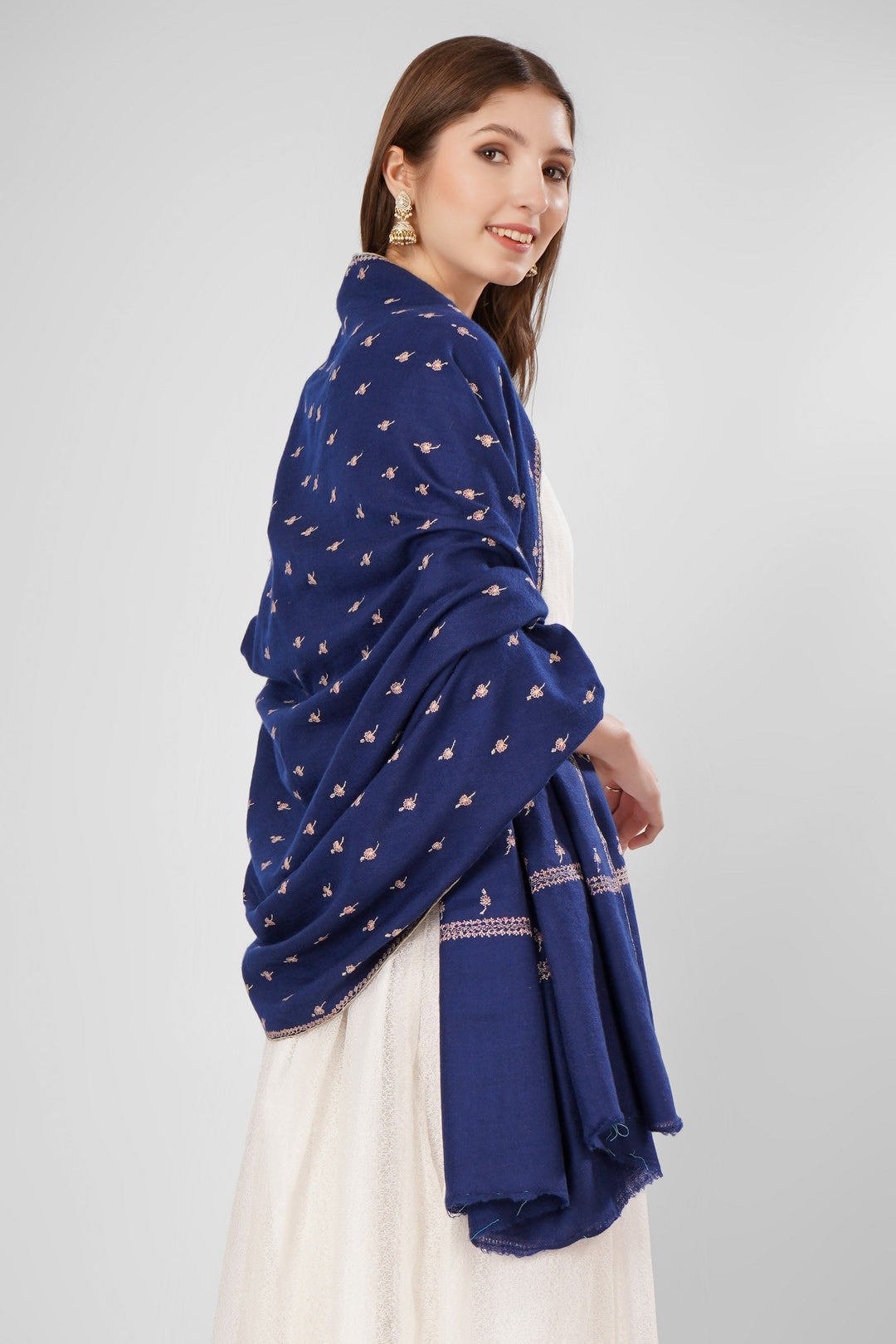 How to Identify Genuine Pashmina Shawls | kepra â Kepra