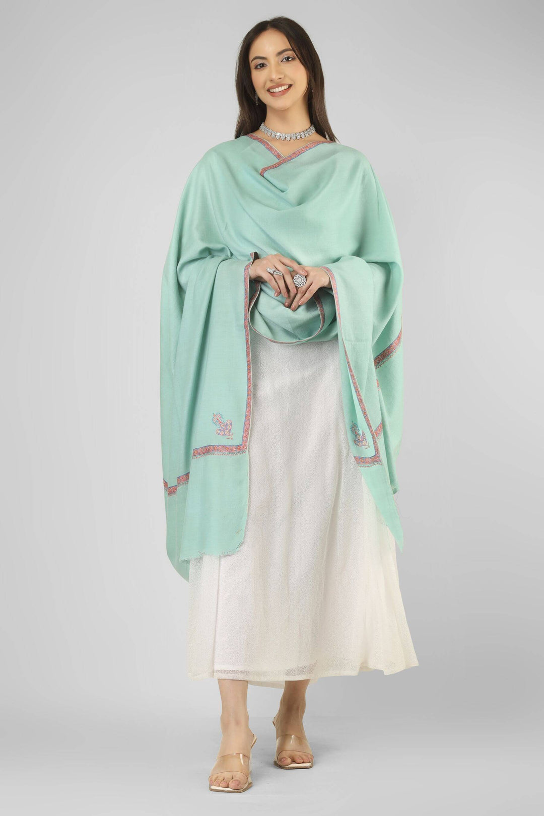 A perfect pick for admirers of pashmina shawls in Singapore, this mint green GI pashmina shawl brings export-quality Kashmiri craftsmanship