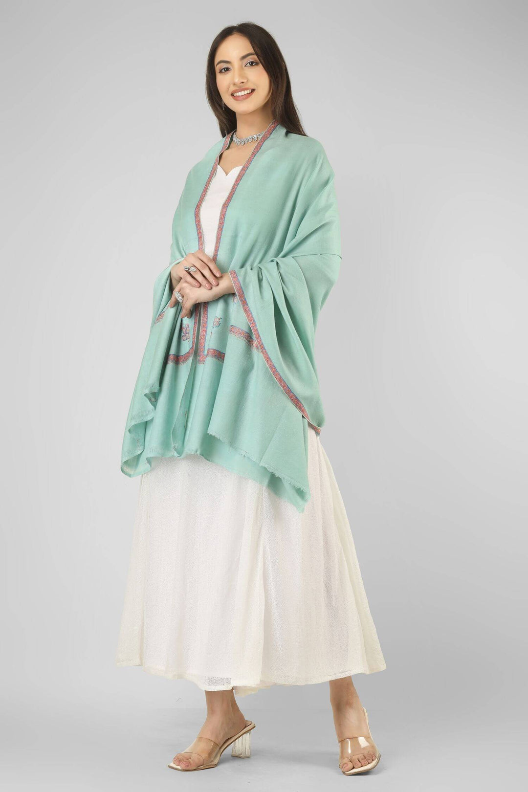 A perfect pick for admirers of pashmina shawls in Singapore, this mint green GI pashmina shawl brings export-quality Kashmiri craftsmanship