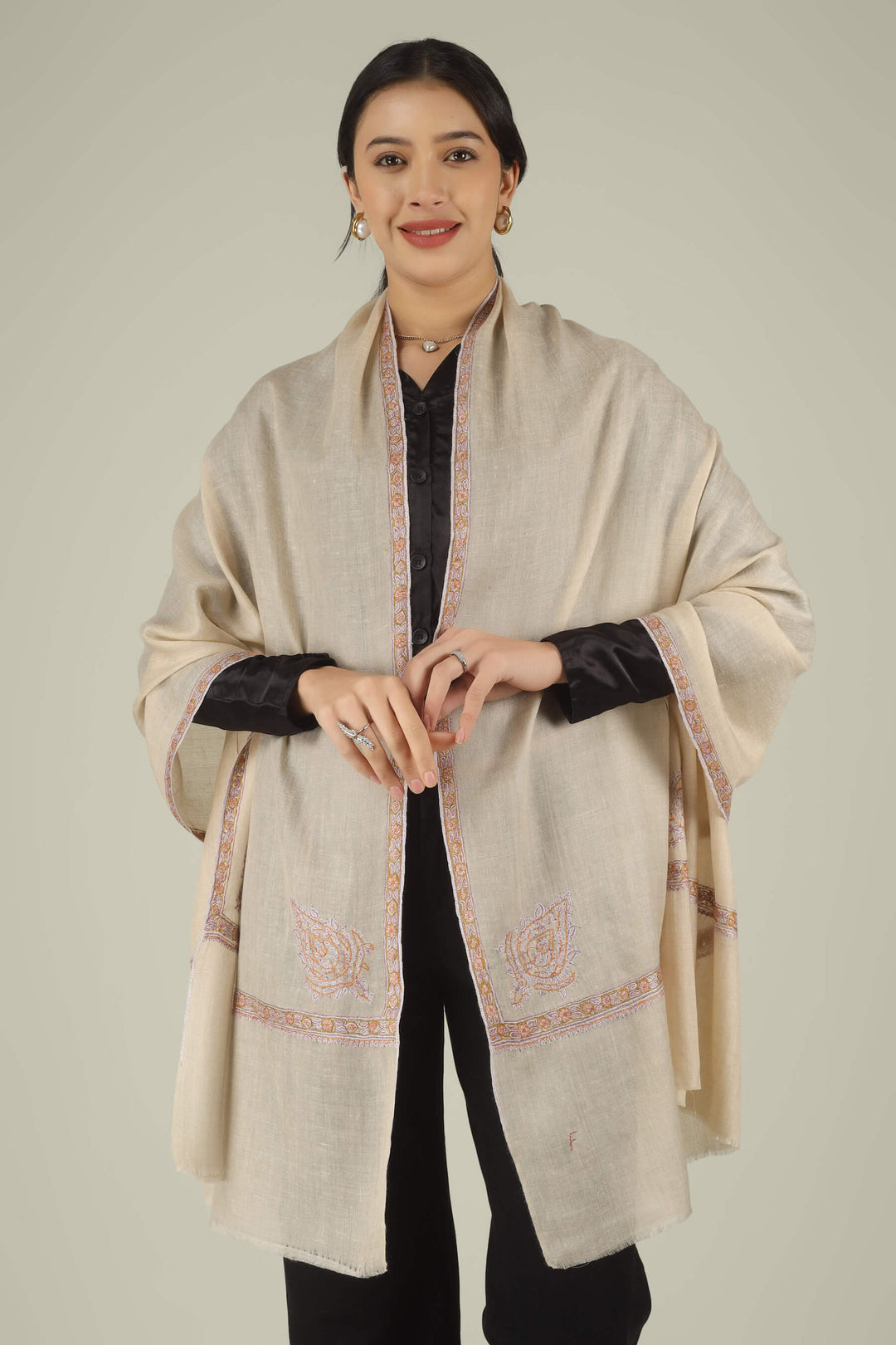 Hand-embroidered natural cream pure Pashmina stole featuring lavender and gold Sozni corner paisley (Buta) motifs and a delicate Hashidaar border from Kepra.