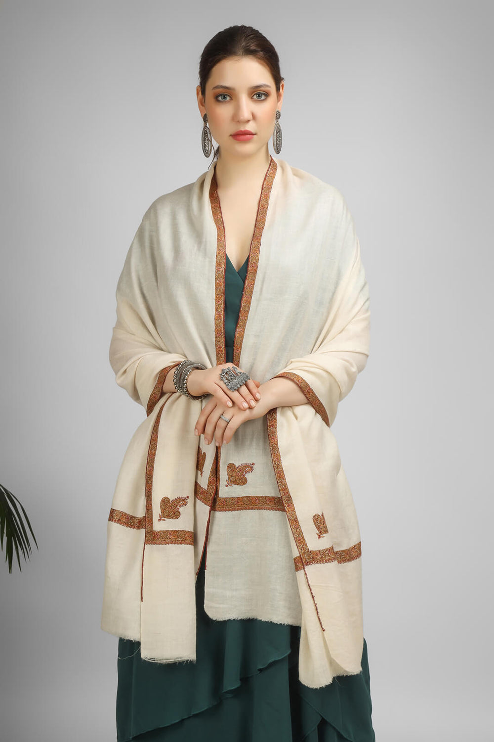 Khiza White Hashidaar Embroidery Sozni Pashmina Shawl