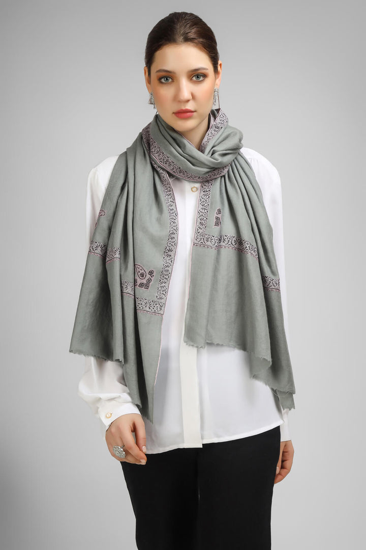 PASHMINA EMBROIDERY STOLE - gray Pashmina stole adorned in hashidaar and pink sozni embroidery. KUWAIT - DELHI- DUBAI- ABUDHABI- BEST PASHMINA BRAND - JAPAN