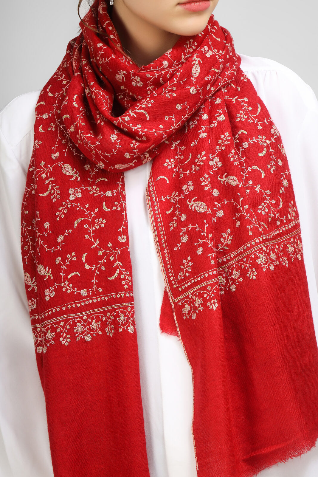 PASHMINA EMBROIDERY STOLE - Red Pashmina Jaldaar stole - "We deliver exquisite products to your doorstep in the United States, China, Japan, Germany, United Kingdom, France, Canada, and Paris. Experience seamless international delivery with us."