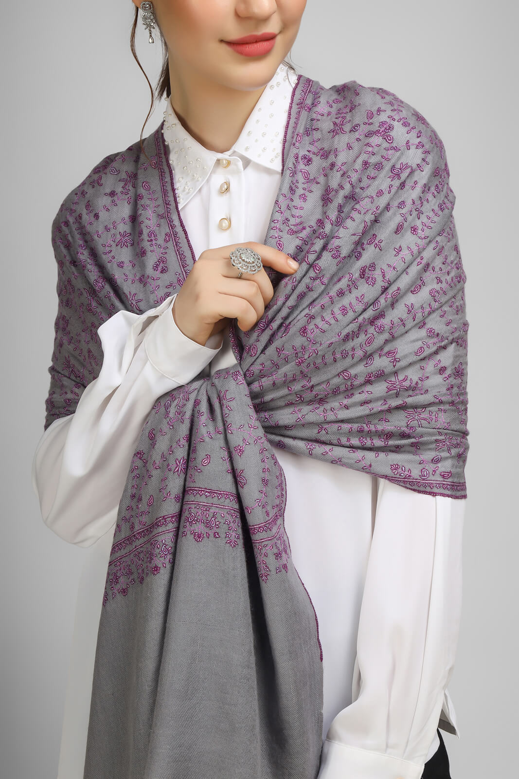 PASHMINA EMBROIDERY STOLE - Gray Pashmina Jaldaar stole, featuring regal purple embroidery and Sozni detailing - We deliver to United States, China, Japan, Germany, United Kingdom, France, Canada, South Korea, Dubai, Kuwait
