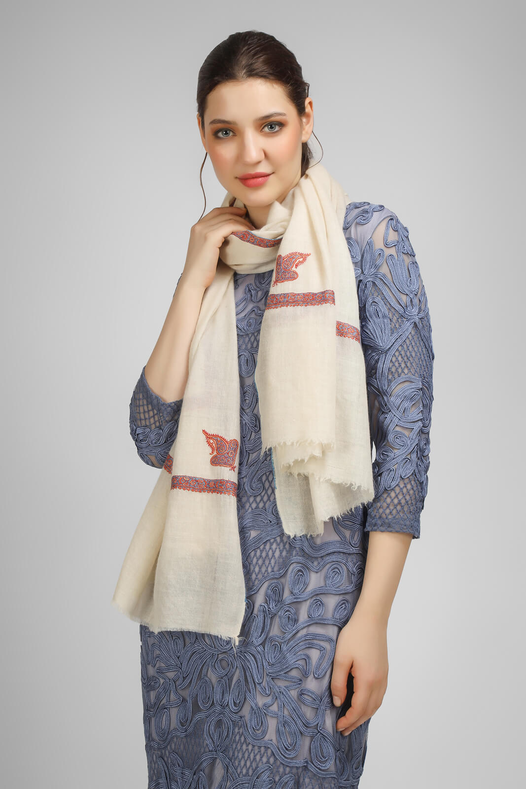 PASHMINA EMBROIDERY STOLE -  Elevate your style with a White Pashmina stole featuring hashidaar and sozni embroidery. UAE