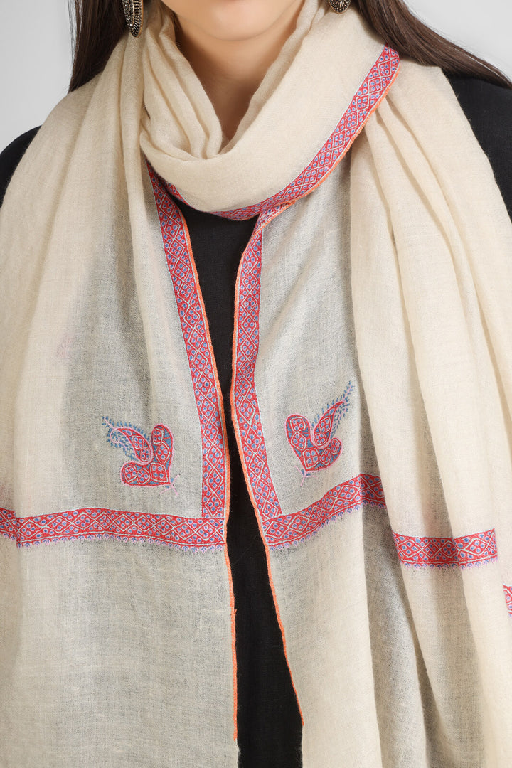 PASHMINA EMBROIDERY STOLE - White Pashmina Hashidaar stole, featuring striking red embroidery and Sozni detailing - We deliver exquisite products to your doorstep in the United States