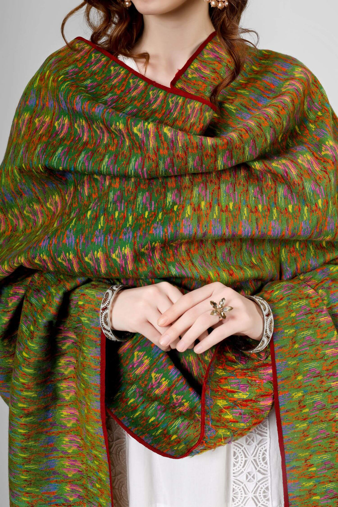 "Green Pashmina Kashmir Antique Shawl" – a classic fusion of lush green hues and timeless Kashmiri craftsmanship