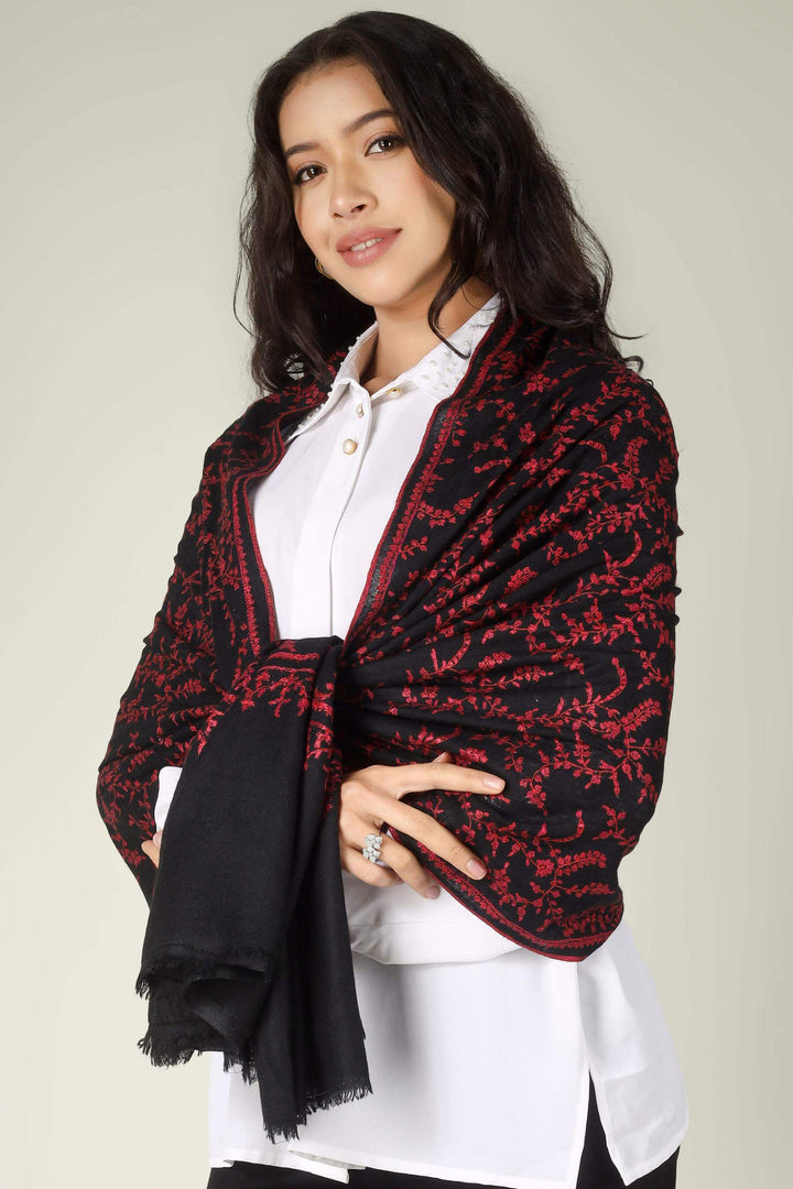 From the high-fashion corridors of the Upper East Side to the minimalist lofts of SoHo, the Pashmina stole in New York has become the definitive symbol of "Quiet Luxury
    
      | pashmina shawls online | authentic Kashmiri pashmina shawl online | pure pashmina shawl online | original GI certified pashmina shawl online | luxury men's pashmina shawl online from Kashmir | where to buy online pure pashmina in India
    
    | GI Tag Certified - Government-verified authentic Kashmiri Pashmina
    | G20 Official Partner - Selected by India for G20 Summit gifting
    | Handicraft Registered - Official recognition of traditional craftsmanship
    | Certificate of Authenticity - Every purchase includes GI certification