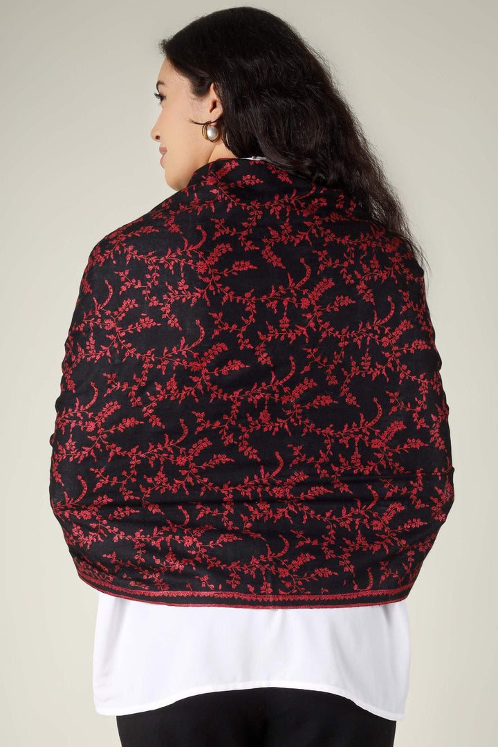 From the high-fashion corridors of the Upper East Side to the minimalist lofts of SoHo, the Pashmina stole in New York has become the definitive symbol of "Quiet Luxury
    
      | pashmina shawls online | authentic Kashmiri pashmina shawl online | pure pashmina shawl online | original GI certified pashmina shawl online | luxury men's pashmina shawl online from Kashmir | where to buy online pure pashmina in India
    
    | GI Tag Certified - Government-verified authentic Kashmiri Pashmina
    | G20 Official Partner - Selected by India for G20 Summit gifting
    | Handicraft Registered - Official recognition of traditional craftsmanship
    | Certificate of Authenticity - Every purchase includes GI certification