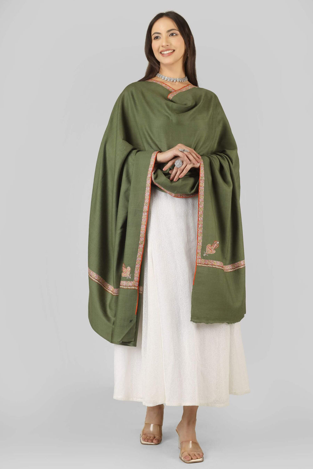 A beautiful choice for connoisseurs of pashmina shawls in the United Kingdom, this handwoven and finely embroidered piece brings authentic Kashmiri craftsmanship into a sophisticated, wearable staple.