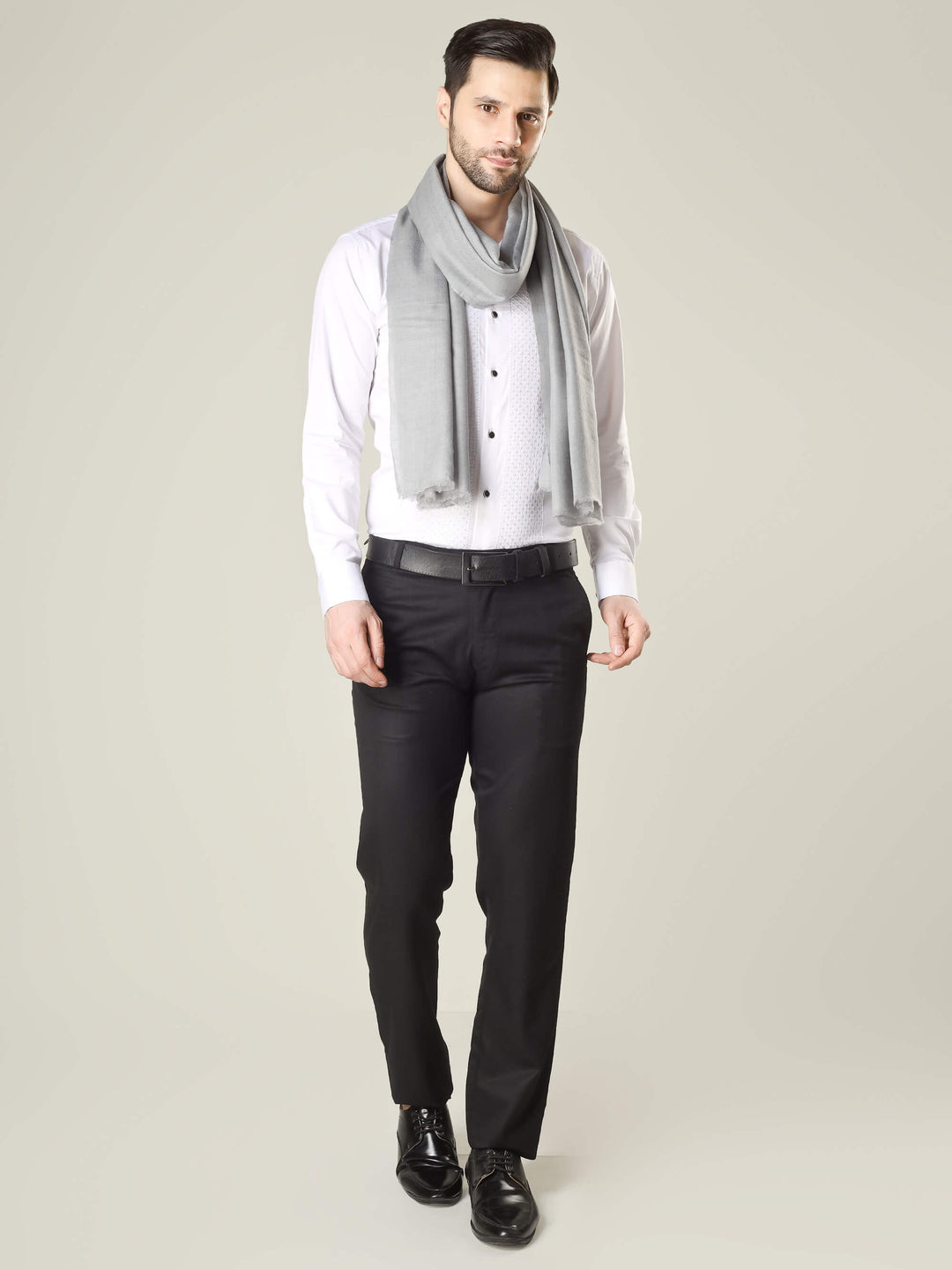 premium pashmina online in India, this grey stole adds understated luxury to your wardrobe and proves that real Kashmiri pashmina is still the smartest style investment