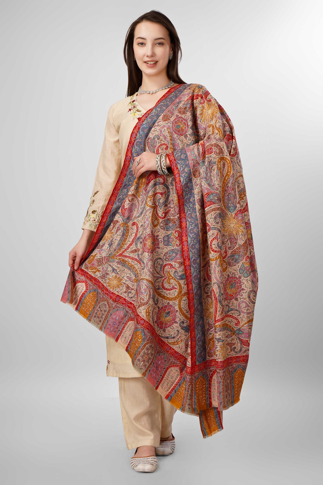 Pashmina Kalamkari Shawls Online – Roshanara Royal Multicolor Heritage
   The Pashmina Kalamkari Malaika Roshanara Shawl is a masterpiece of Kashmiri luxury and artistry, handwoven from ultra-soft, pure pashmina. Its elaborate design celebrates classic kalamkari art with a tapestry of sweeping paisleys, blooming florals, and bold vine motifs