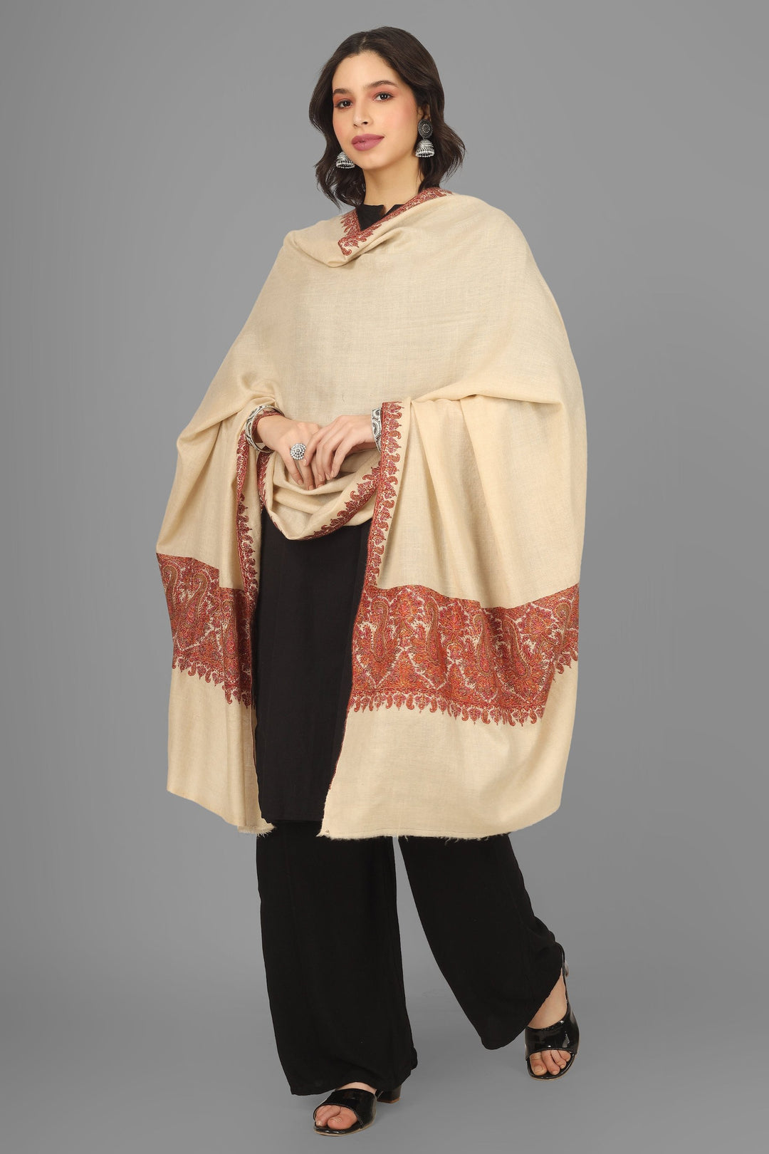 "Luxury Pashmina Wraps for Women, Natural Pashmina Wool Shawls, Exclusive Pashmina Embroidered Shawls, Pashmina Shawls for Weddings, Handmade Pashmina Scarves, Best Pashmina Shawls from Kashmir, Winter Fashion Pashmina Stoles, GI Certified Pashmina Shawls, Buy Pure Pashmina Shawls Online, Authentic Kashmiri Pashmina Shawls."