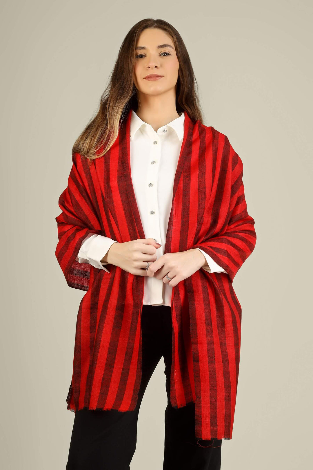 pure cashmere pashmina online in London and across the UK, this red stole adds instant drama to monochrome outfits while remaining timeless enough to stay in your wardrobe for years