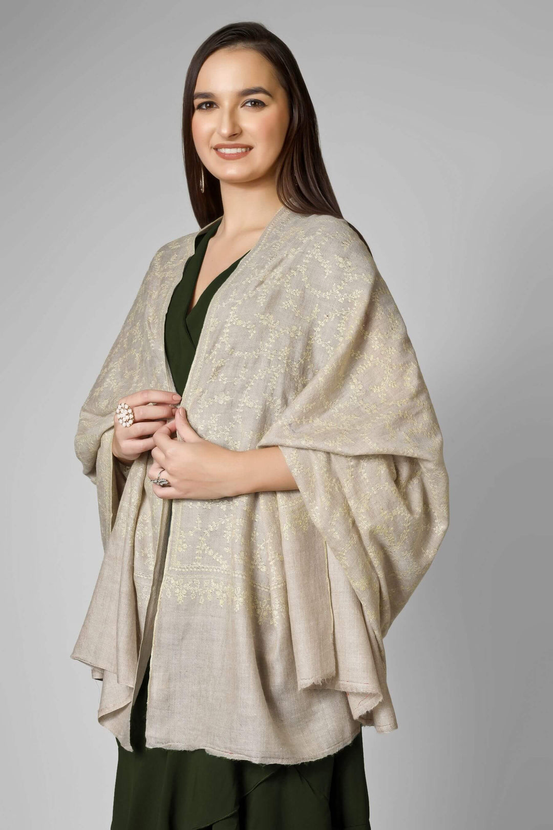 Natural Mahira Jaldaar GI Pashmina Shawl