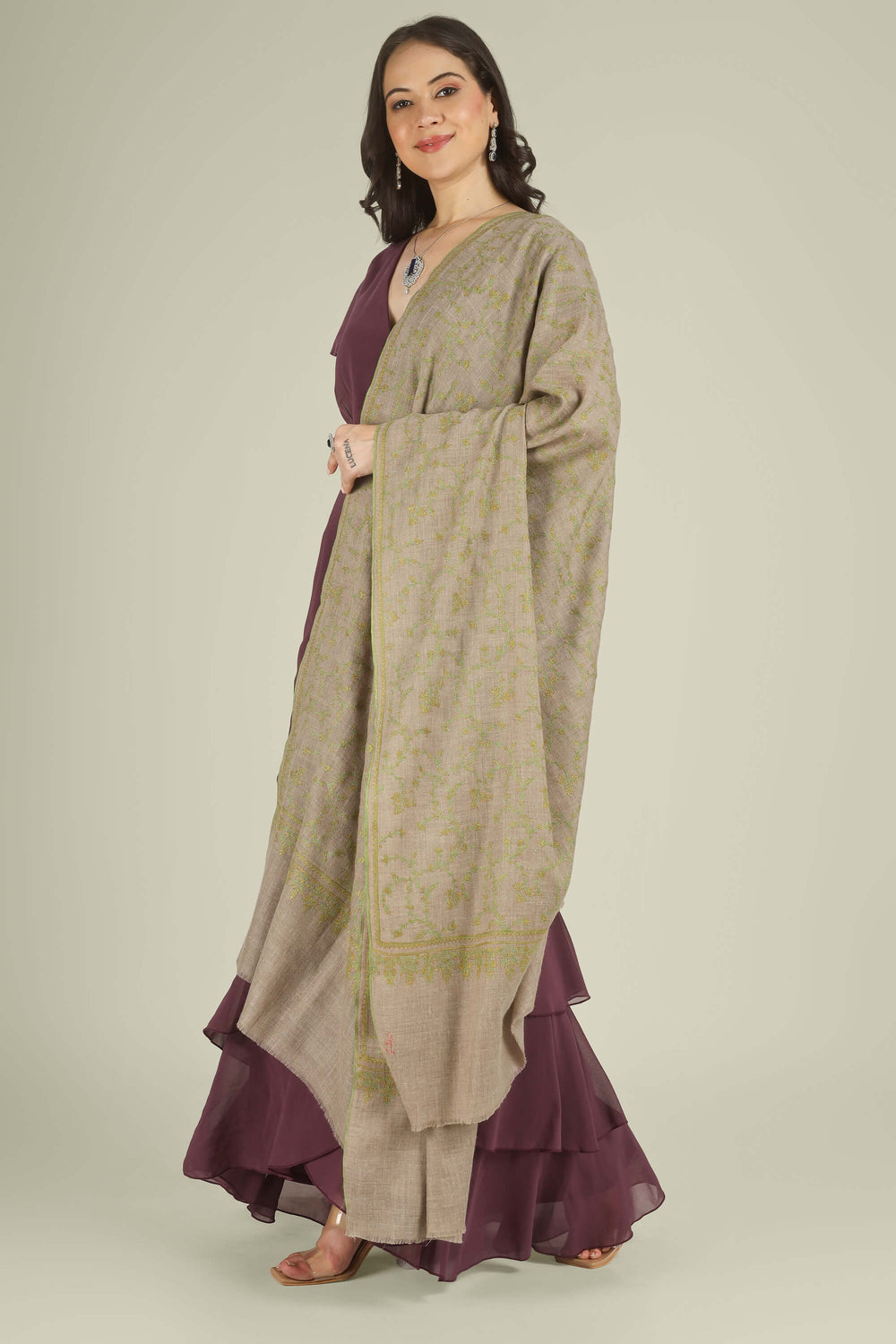 pashmina-jaldaar-gi-tagged-on-natural-khudrang-handwowen-treditional-loom