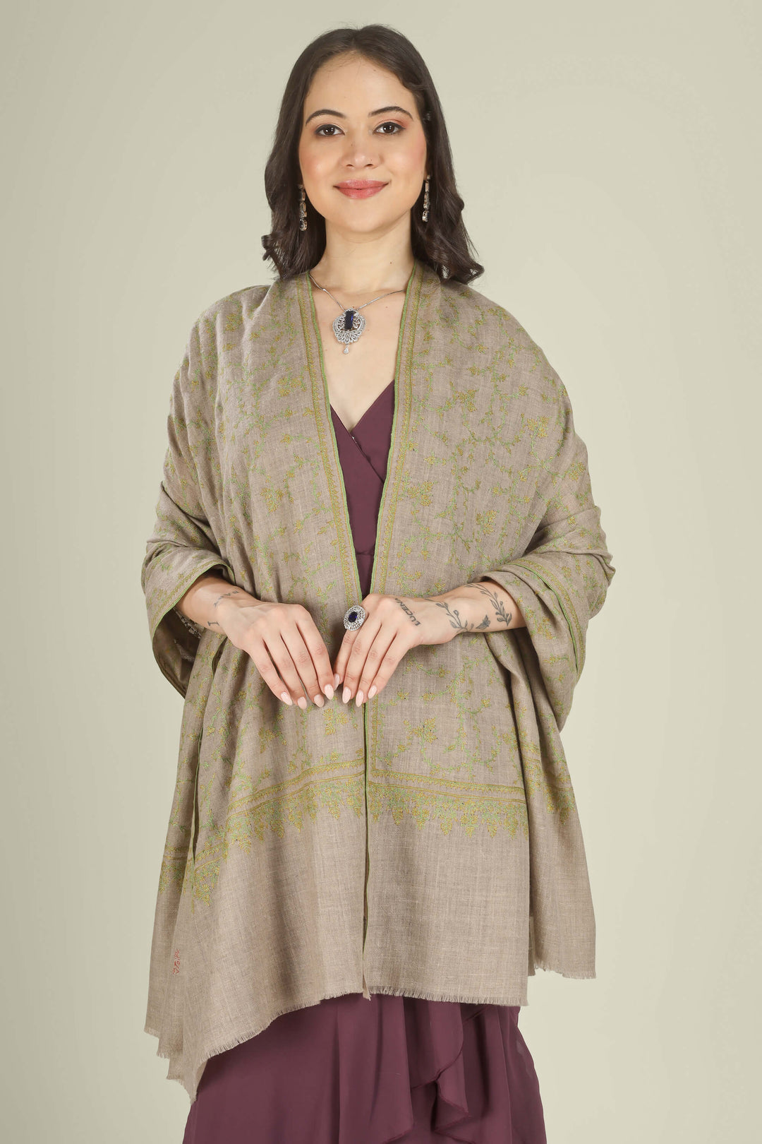 pashmina-jaldaar-gi-tagged-on-natural-khudrang-handwowen-treditional-loom