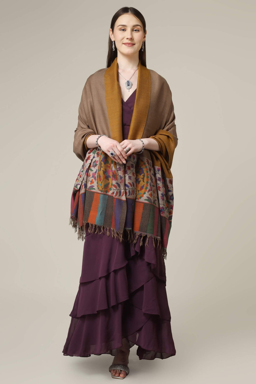 authentic kani pashmina shawls online, this piece blends traditional craftsmanship, rich color contrast, and timeless heirloom appeal.