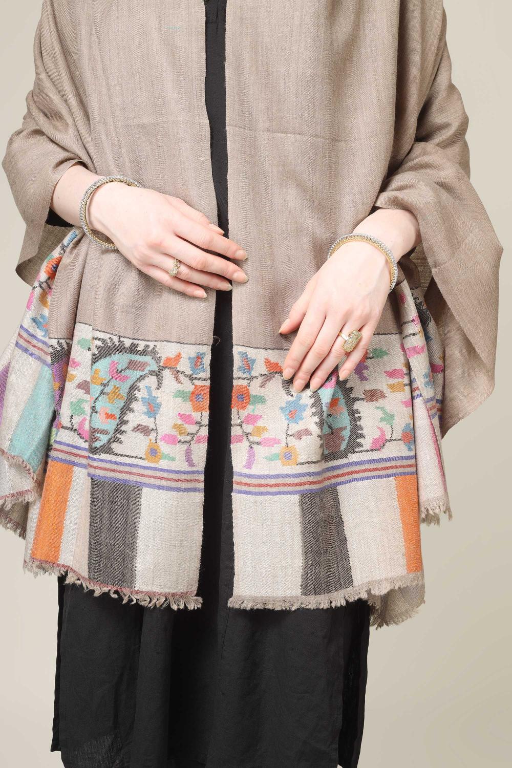 authentic kani pashmina shawls online, this piece blends traditional craftsmanship, subtle sophistication, and timeless heritage appeal.