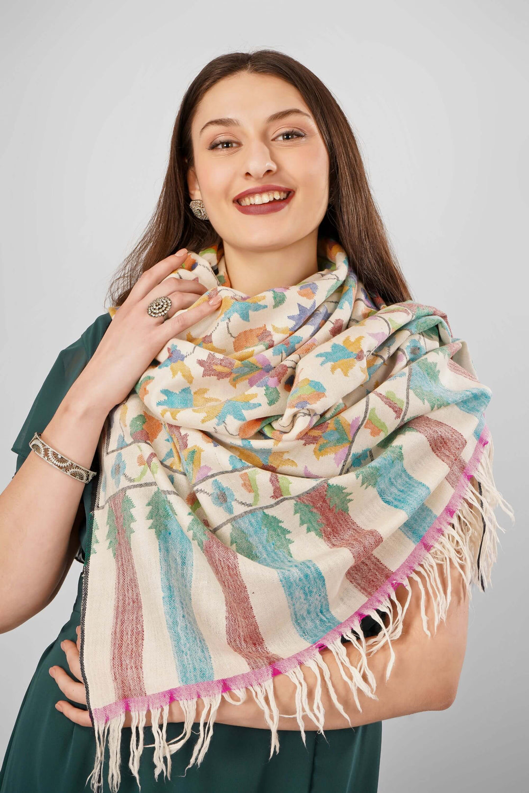 "Pashmina Kani White Tulip Shawl | Authentic Handwoven Kashmiri Kani Pashmina Shawl | Luxury Soft Wool Wrap with Elegant Tulip Motifs | Warm, Elegant, Heritage Shawl for All Seasons"