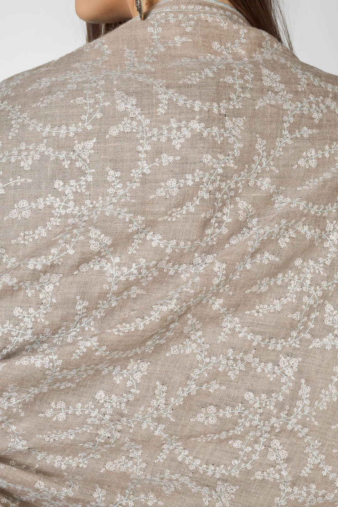 Pashmina shawls in New york-A refined choice for connoisseurs of pashmina shawls in America, this GI-certified neutral brings gallery-grade Kashmiri craftsmanship into a wardrobe staple that moves easily from day to evening