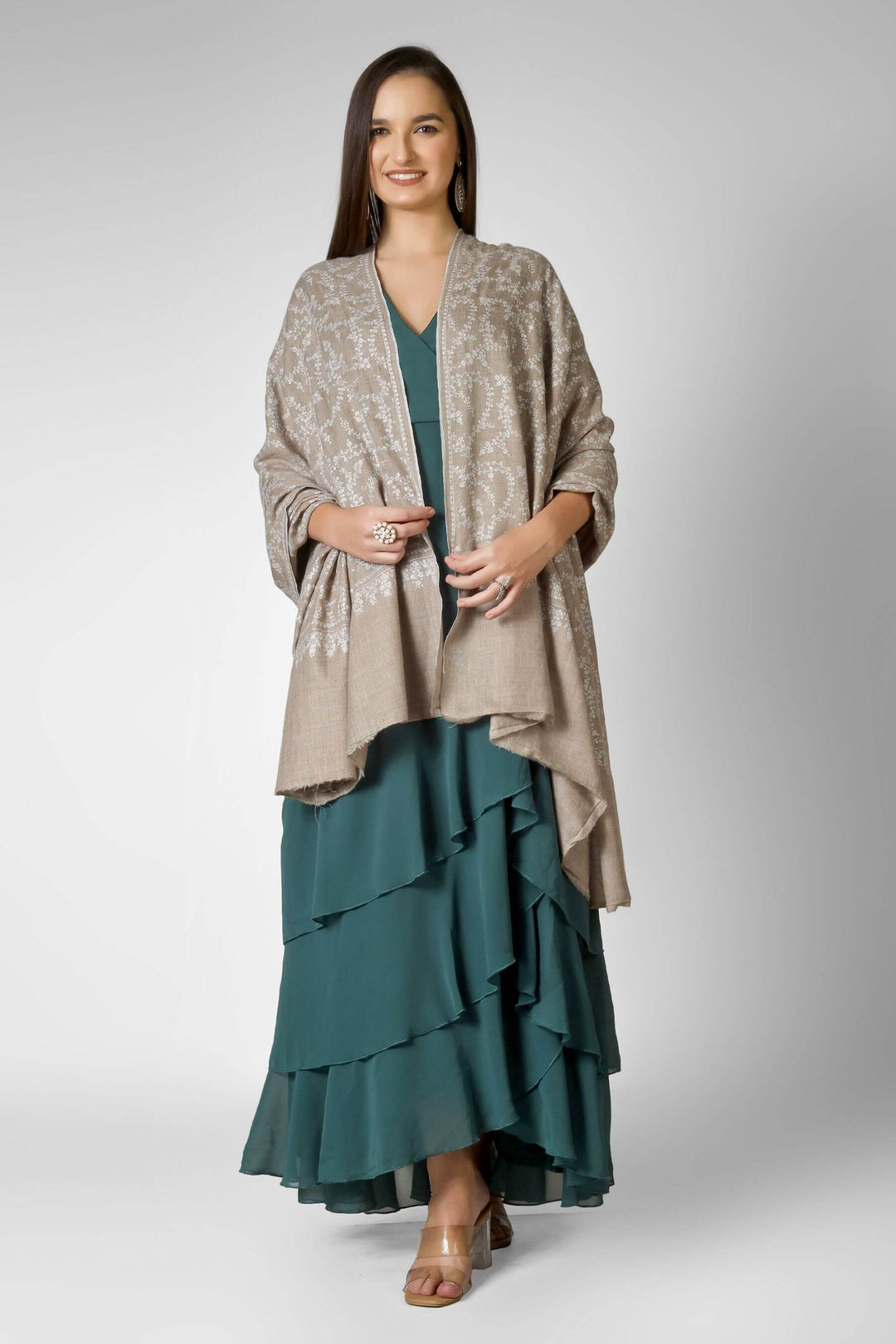 Pashmina shawls in New york-A refined choice for connoisseurs of pashmina shawls in America, this GI-certified neutral brings gallery-grade Kashmiri craftsmanship into a wardrobe staple that moves easily from day to evening