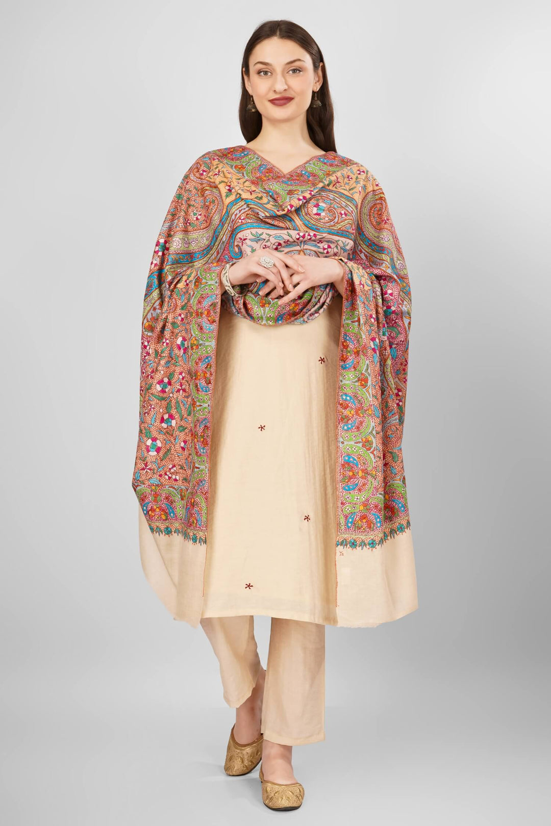 "Shop Authentic Pashmina Shawls | GI Certified Kashmir Kani and Pure Cashmere Wraps | Traditional Handcrafted Elegance"

