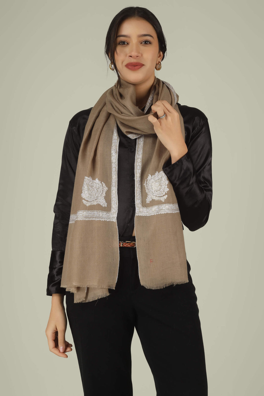 Hand-embroidered natural taupe pure Pashmina stole featuring ivory Sozni corner paisley motifs and a delicate Hashidaar border from Kepra.