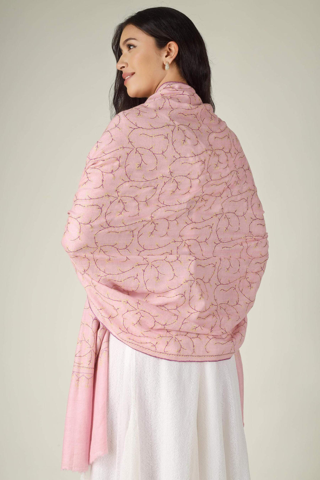  We invite you to explore our exclusive collection and discover the perfect Pashmina shawl that speaks to your unique sense of elegance, delivered directly to your doorstep, anywhere in the world, from www.kepra.