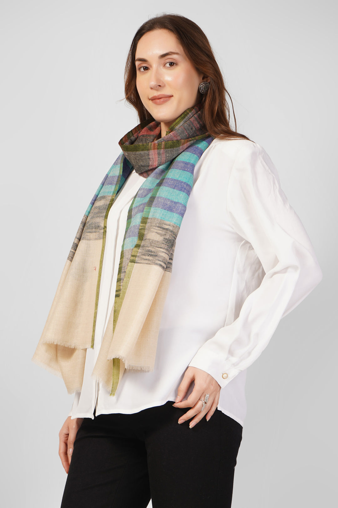 Handmade Multicolor Pashmina Stoles Online – Blue, Green, Red & Taupe Checks
  Add a burst of color and sophistication to your ensemble with this Multicolor Checkered Pashmina Stole, handwoven in Kashmir from pure, fine pashmina wool