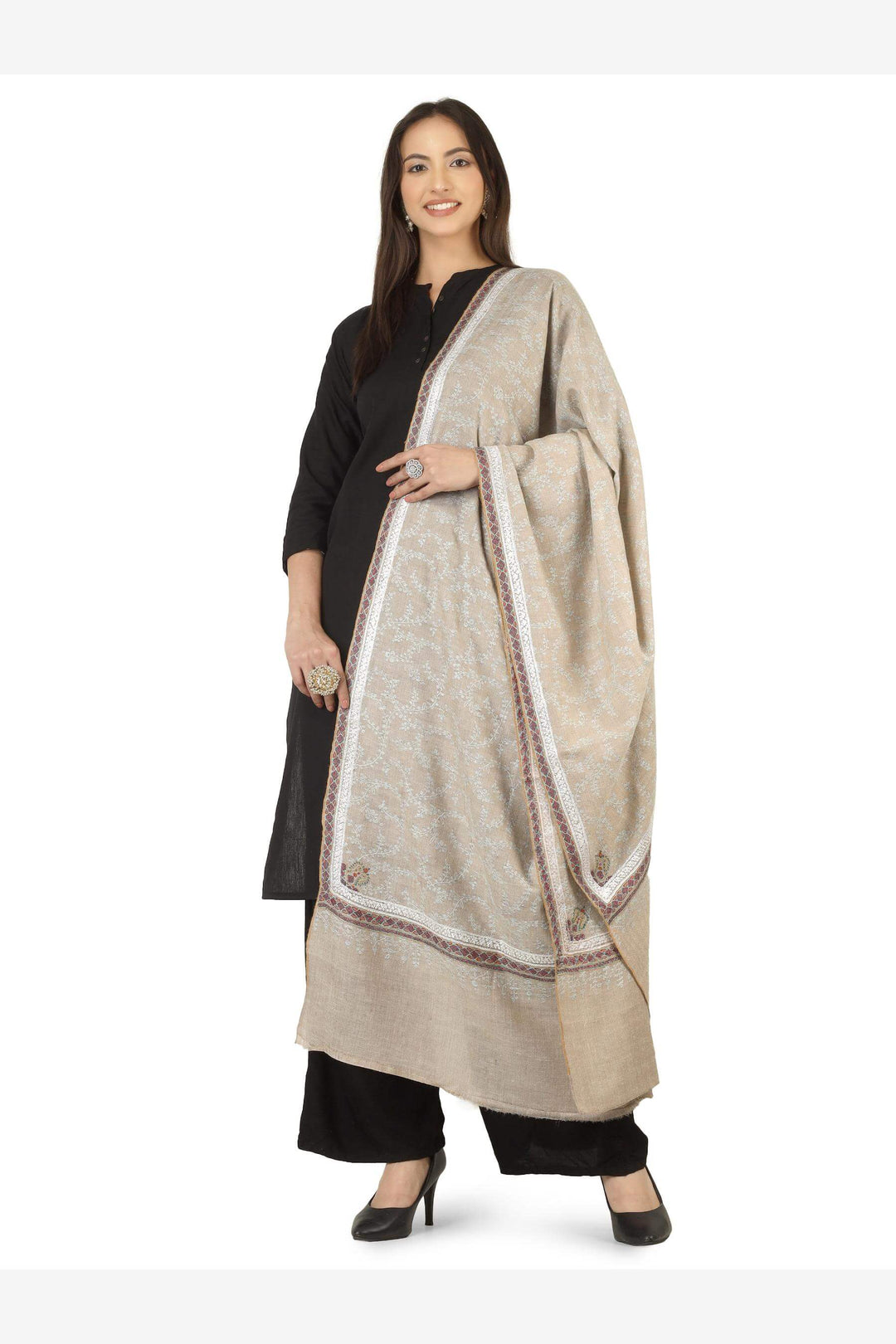 A sophisticated option for admirers of pashmina shawls in America , this handwoven piece brings authentic Kashmiri artistry
