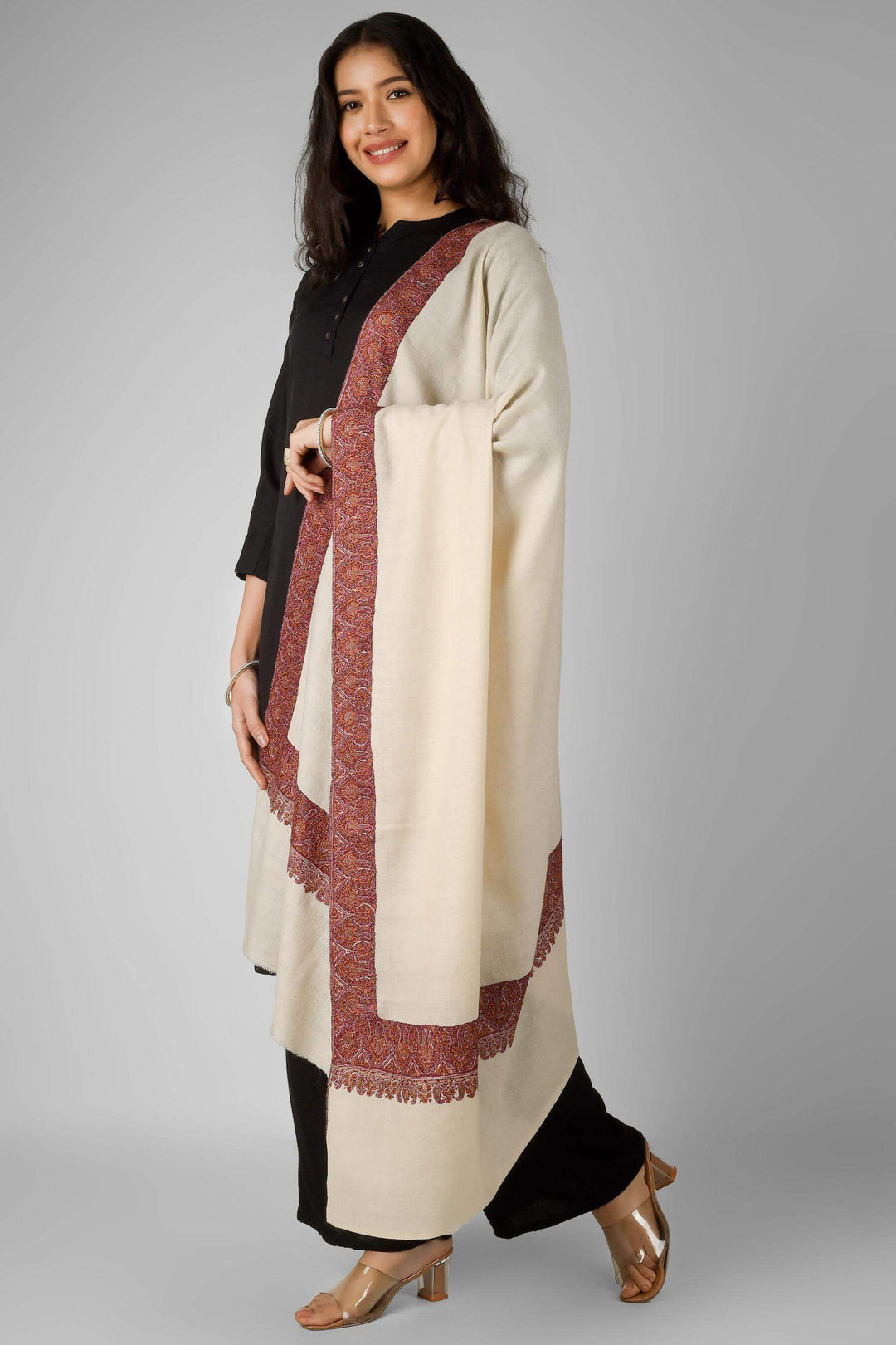 Kepra- the world’s definitive source for GI Certified pashmina. We provide guaranteed purity and free worldwide express shipping directly to your New York City, London, or Dubai residence.