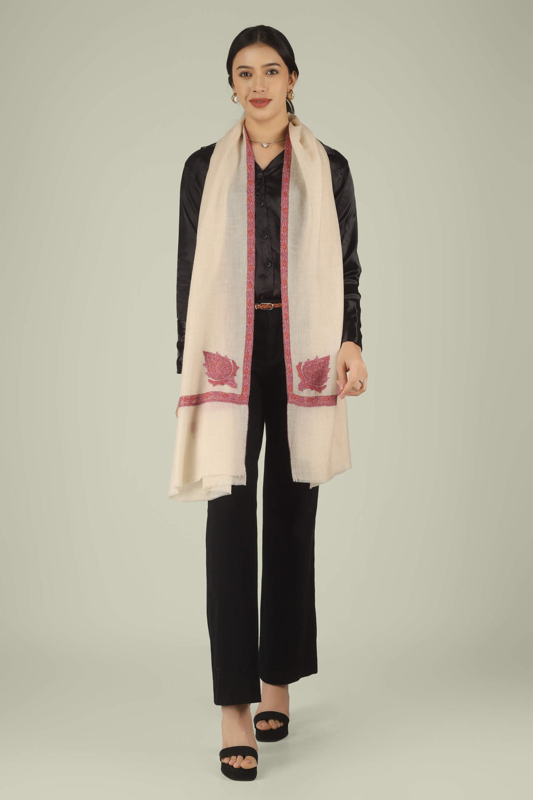 Hand-embroidered off-white pure Pashmina stole featuring pink and rust Sozni paisley (Buta) motifs and a delicate Hashidaar border from Kepra.