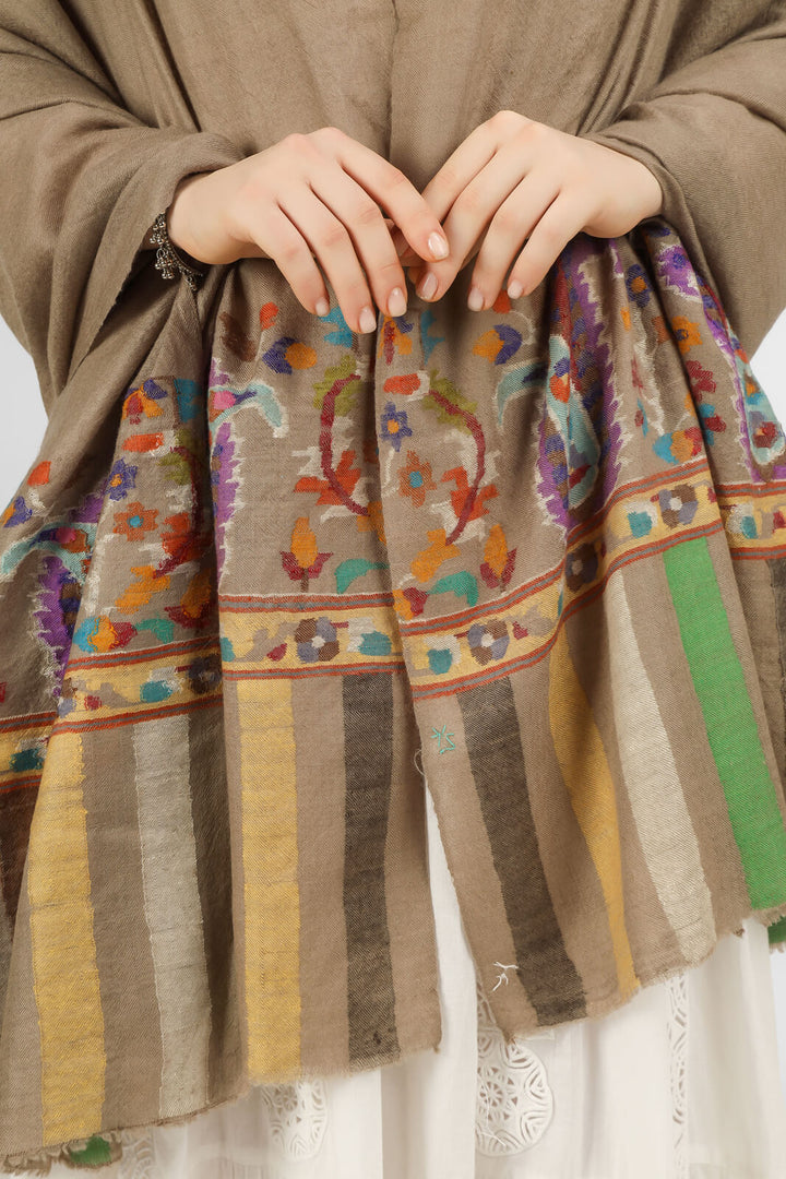 "KANI SHAWL - Luxurious Natural Kani Pashmina Shawl, Handcrafted in Kashmir  by Skilled Artisans available online - FRANCE - BELGIUM - SPAIN - THAILAND - SWITZERLAND - IRELAND - INDONESIA - AUSTRIA - CHILE - MALTA."