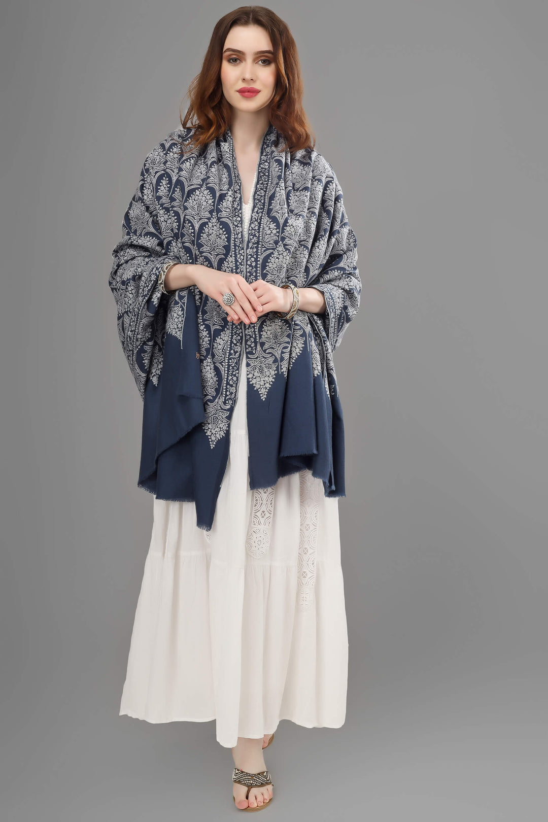 "PASHMINA SHAWL - Handwoven Perfection"-gray Pashmina jama with stunning Sozni embroidery. "PASHMINA SHAWLS IN DELHI - Indian Tradition and Luxury" "KEPRA PASHMINA SHAWLS - For Those Who Seek Perfection"