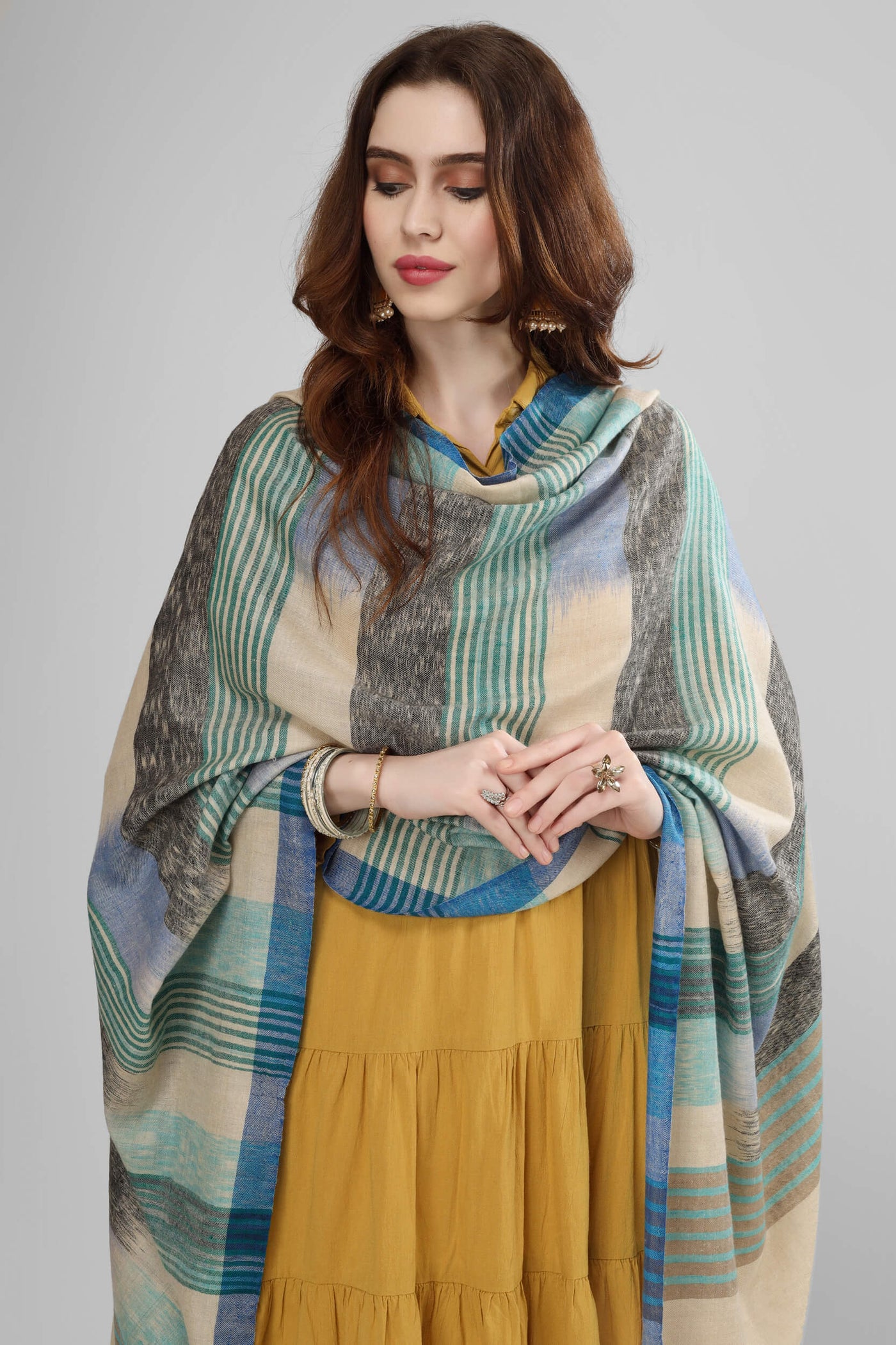 Justajoo Ikkat pashmina shawl