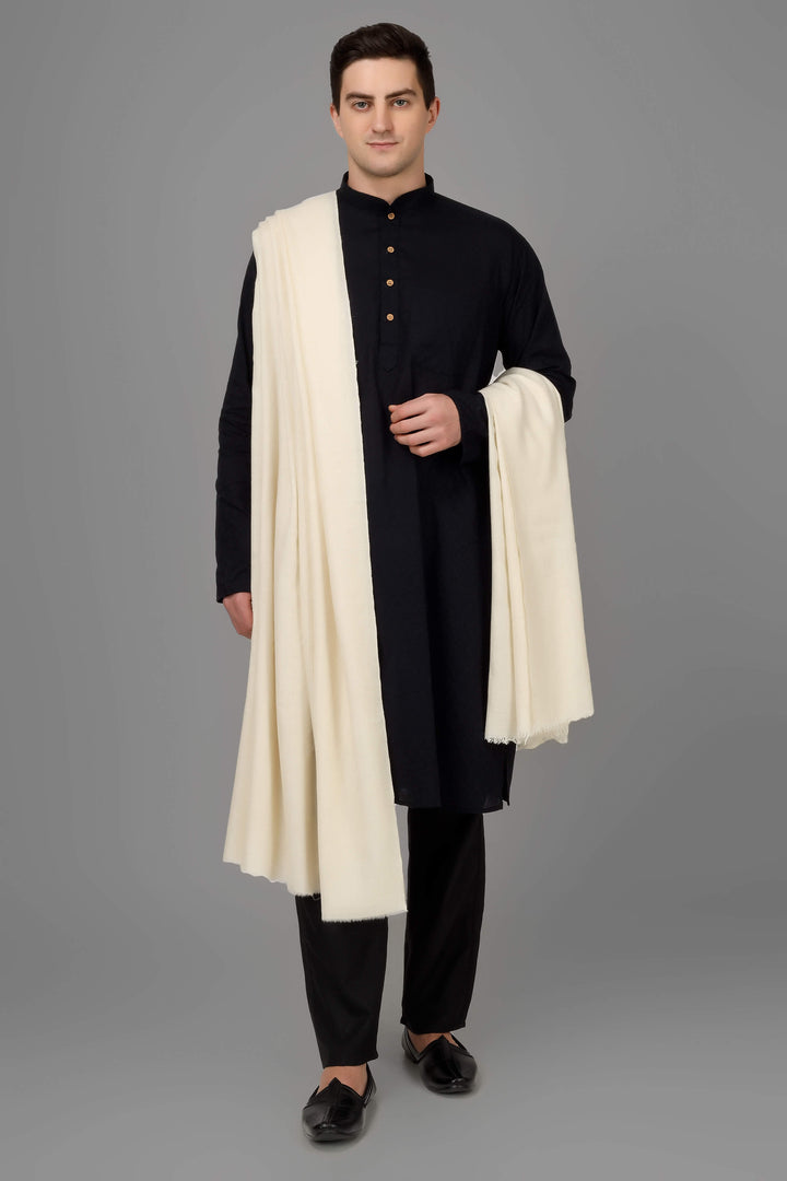 This Pashmina white mens shawl.  It is crafted by the most talented Kashmiri Artisans with extreme skill and expertise. The skills represent the true craftsmanship of these Kashmiri Artisans. 