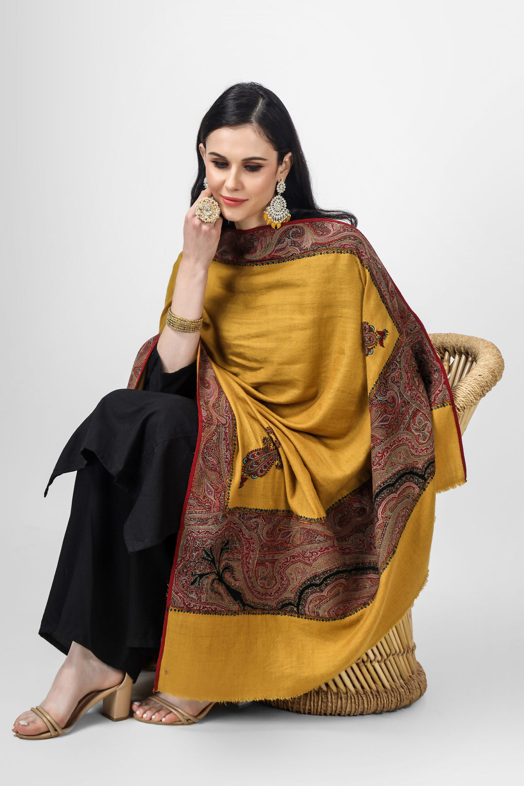 "Pure GI-Certified Pashmina Shawl Price in Kashmir | Original Kashmiri Pashmina Wool Shawls for Women | Handwoven Pashmina Shawls Online at Kepra | Your Search Ends Here"
