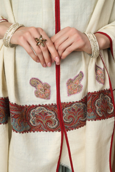 White Pashmina Shawl with Vintage-Inspired Jamawar Palladaar Border