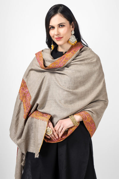 Natural Aksi Pashmina kalaan border sozni shawl