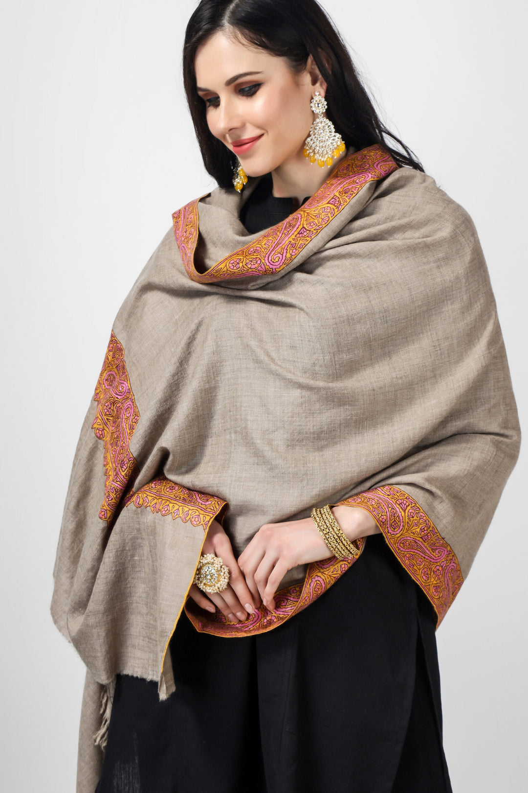 Natural Aksi Pashmina kalaan border sozni shawl